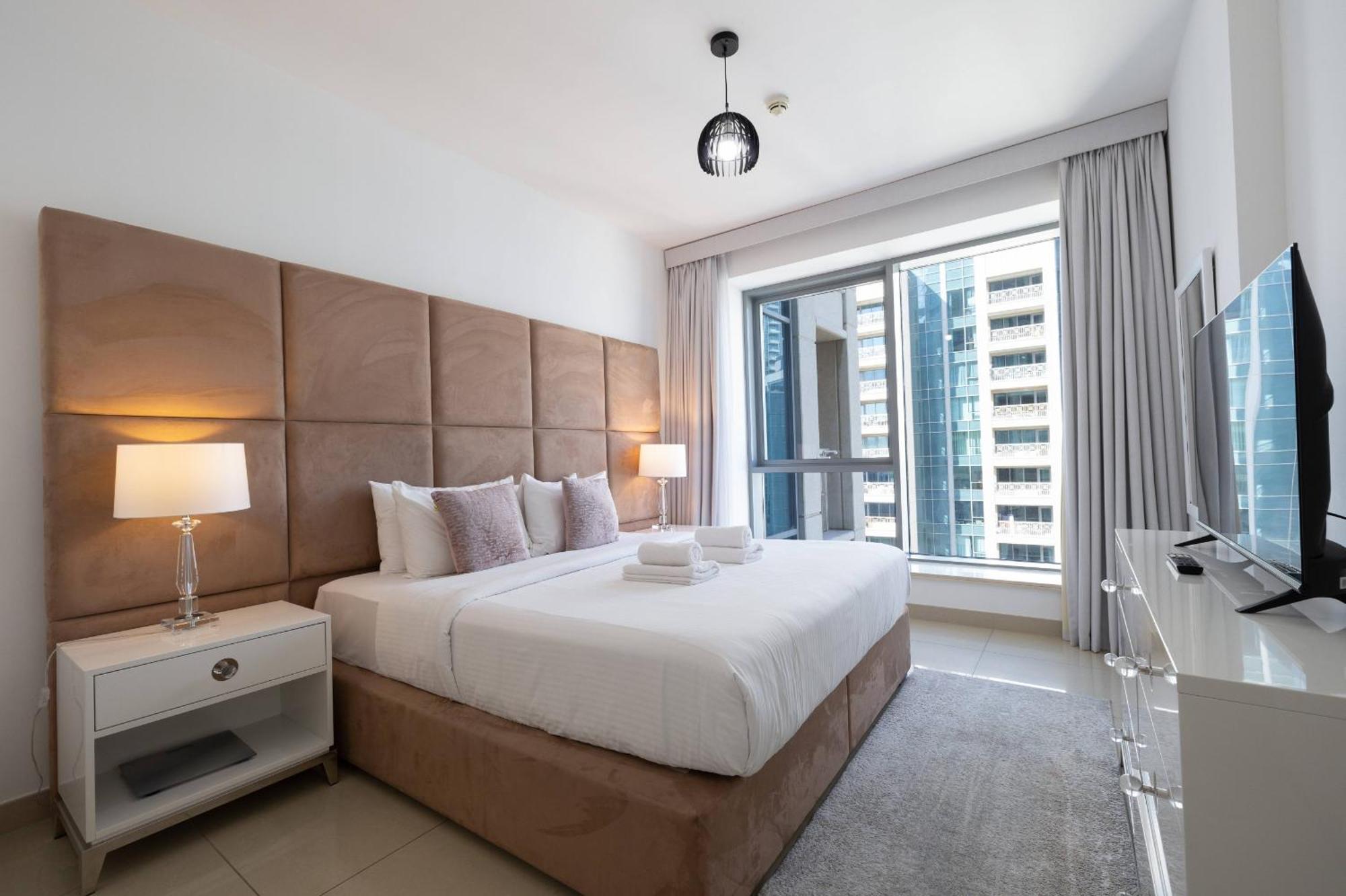 Signature Burj Khalifa View Residence Dubai Exterior photo